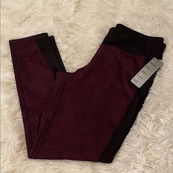 IDEOLOGY Maroon and Black Workout Leggings - Picture 1 of 6